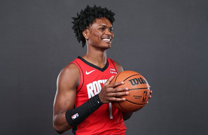 Rockets forward Amen Thompson (1) poses for a picture at Rockets media day at Toyota Center. Mandatory Credit: Troy Taormina-USA TODAY Sports